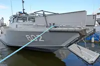 Militære fartøjer til salg