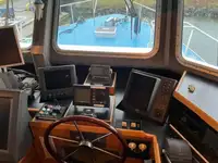 Patruljebåd til salg