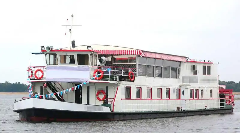 Containerskib til salg