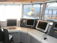 Containerskib til salg