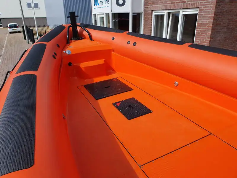 Containerskib til salg