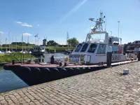 Patruljebåd til salg