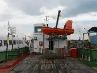 Containerskib til salg