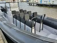 Containerskib til salg