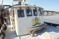 Patruljebåd til salg
