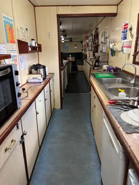 Arbejdsbåde til salg