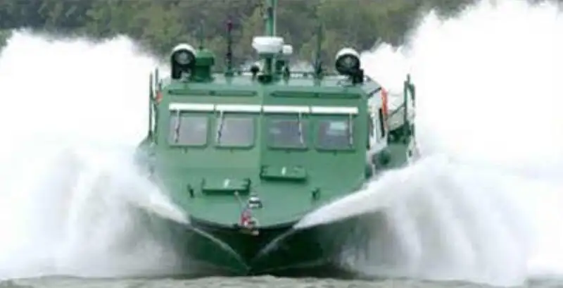 Patruljebåd til salg