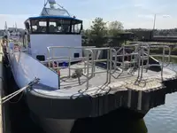 Containerskib til salg