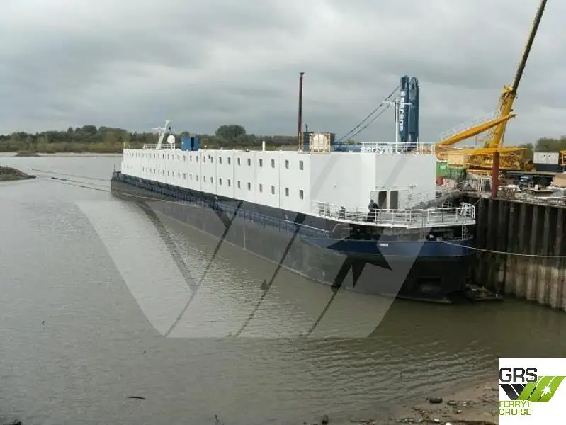 Containerskib til salg
