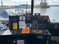 Containerskib til salg