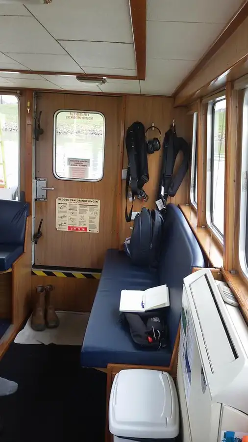 Patruljebåd til salg