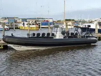 Containerskib til salg
