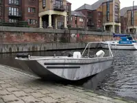 Patruljebåd til salg