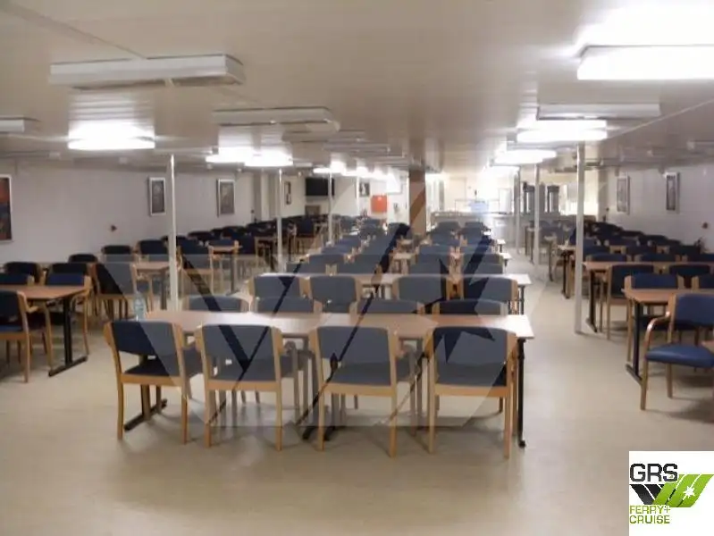 Containerskib til salg
