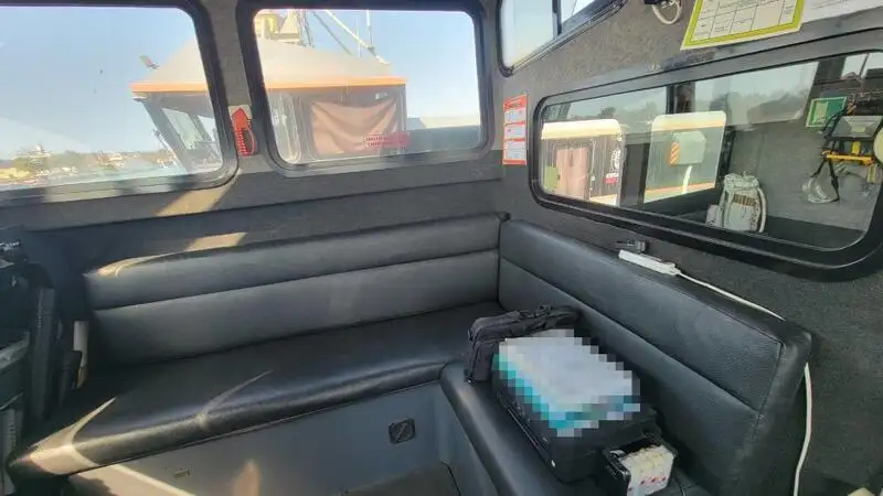 Containerskib til salg