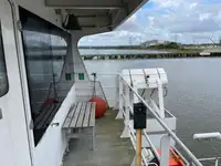 Containerskib til salg