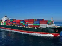Containerskib til salg