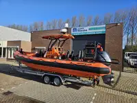 Containerskib til salg