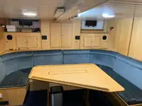 Patruljebåd til salg