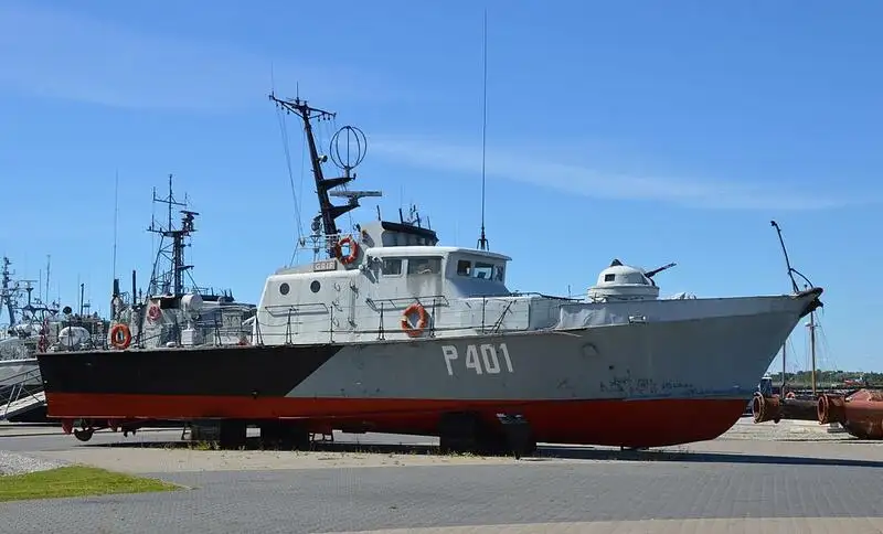 Patruljebåd til salg
