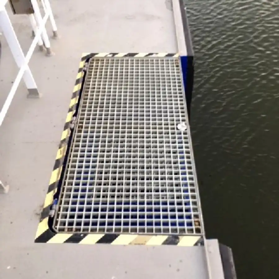 Patruljebåd til salg