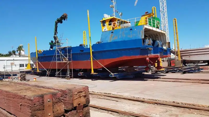 Arbejdsbåde til salg