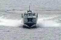 Militære fartøjer til salg