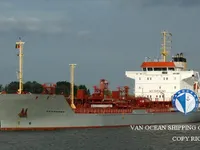 Olie-/kemikalietanker til salg