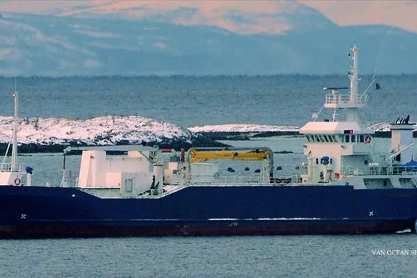 Reefer ship for sale