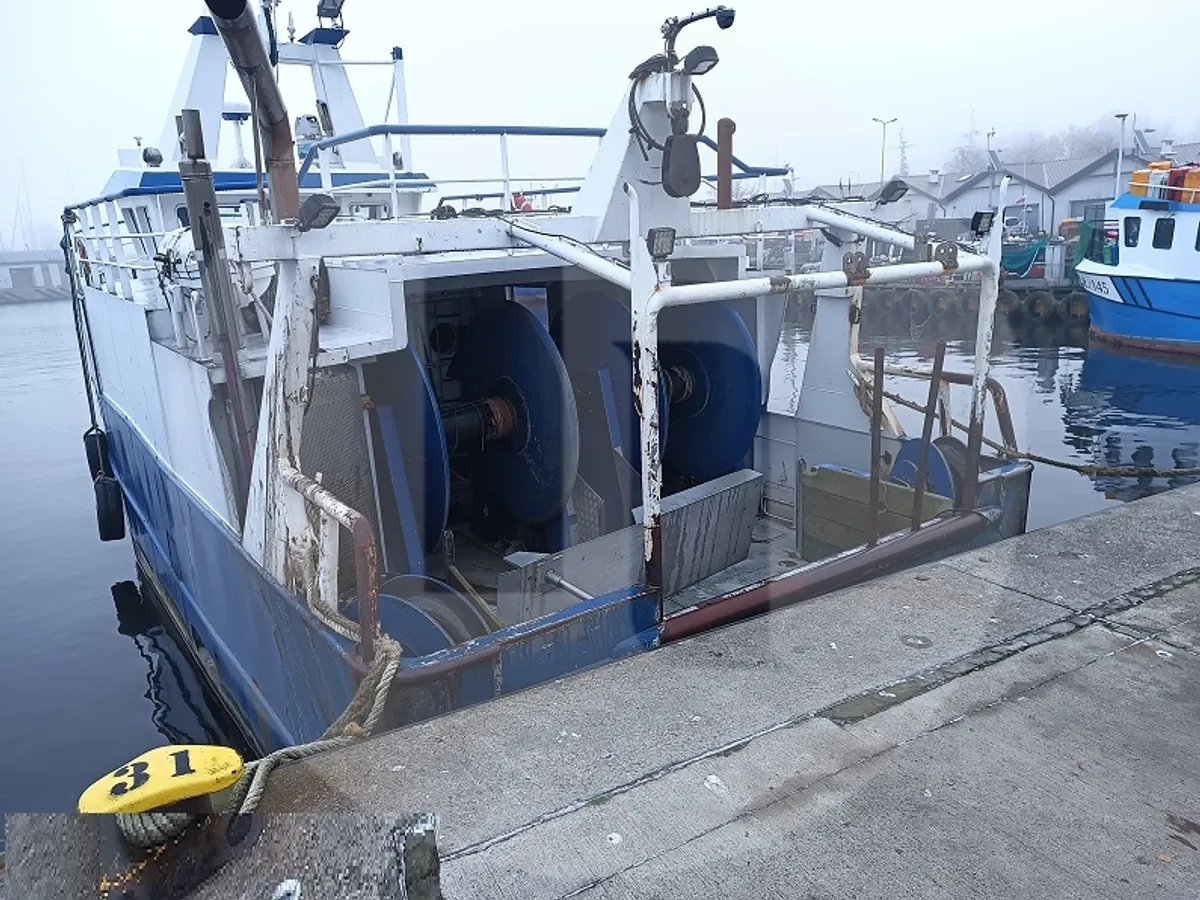 Levende fisketransportskib til salg