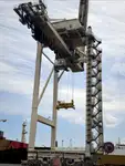 Containerskib til salg
