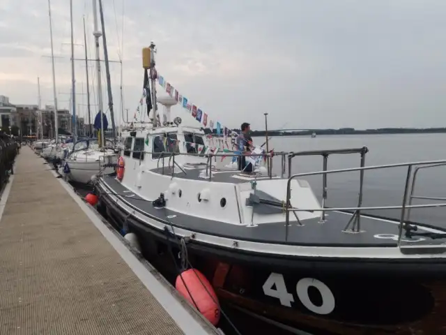 Lodsbåd til salg