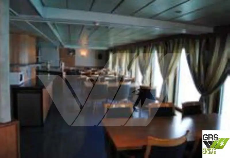 Containerskib til salg