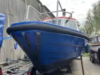 Patruljebåd til salg