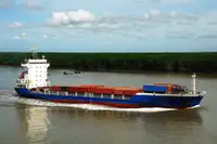 Containerskib til salg