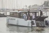 Containerskib til salg