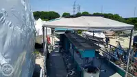 Containerskib til salg