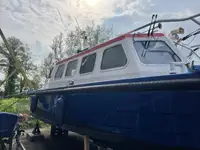 Patruljebåd til salg