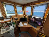 Containerskib til salg