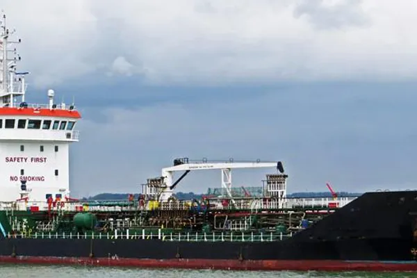 Oil/Chemical tanker for sale