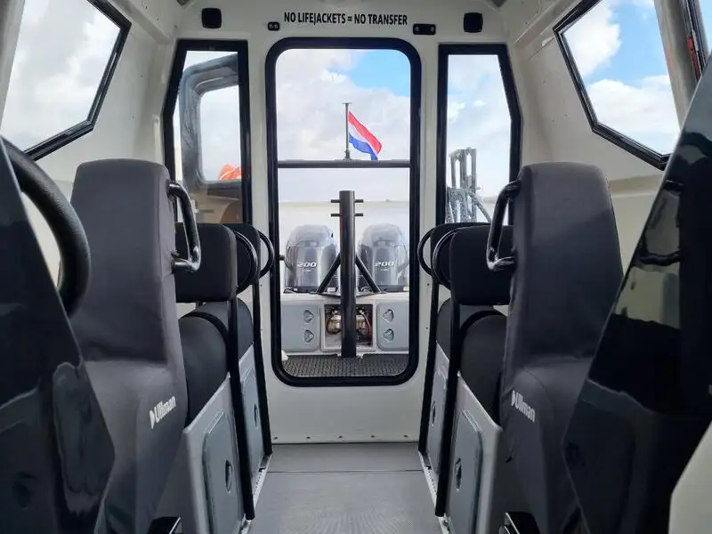Containerskib til salg