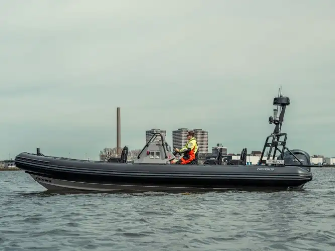Stiv oppustelig båd til salg