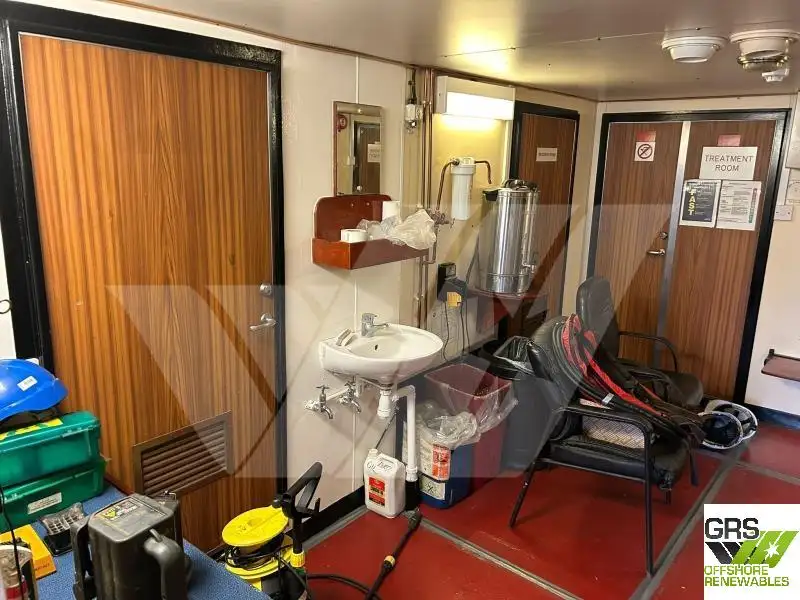 Forsyningsskib til salg