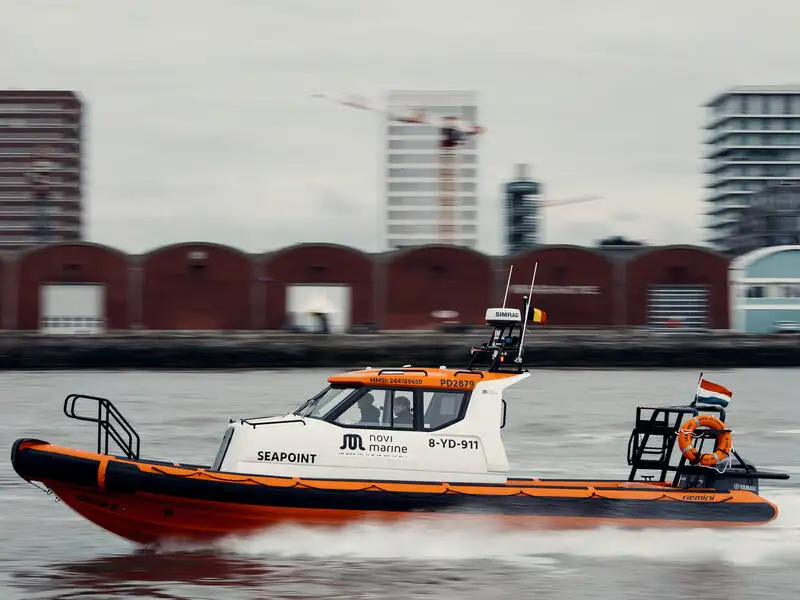 Stiv oppustelig båd til salg