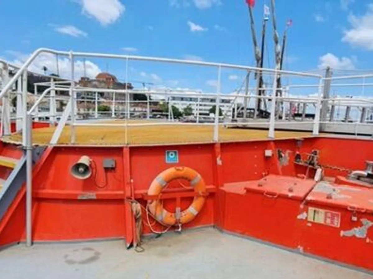Arbejdsbåde til salg