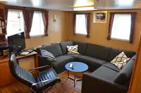 Containerskib til salg