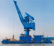 Containerskib til salg
