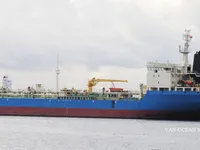 Olie-/kemikalietanker til salg
