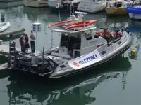 Patruljebåd til salg