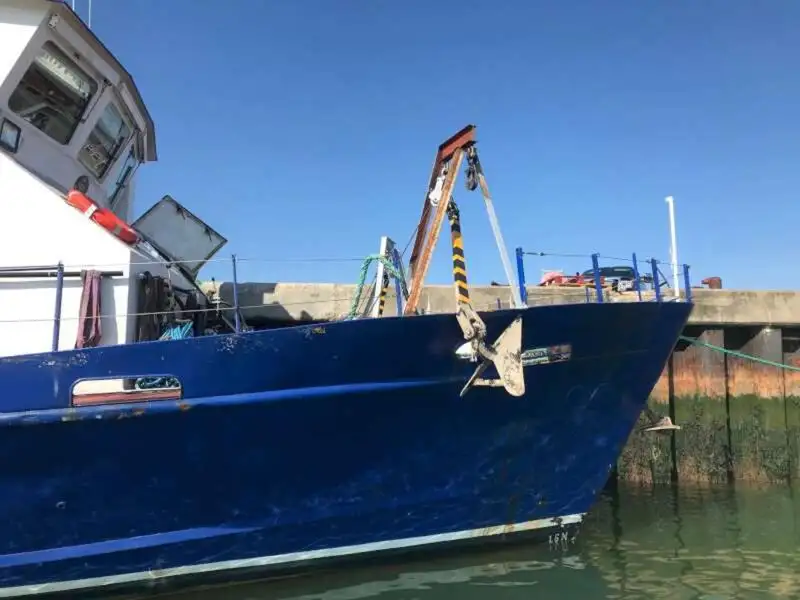 Arbejdsbåde til salg